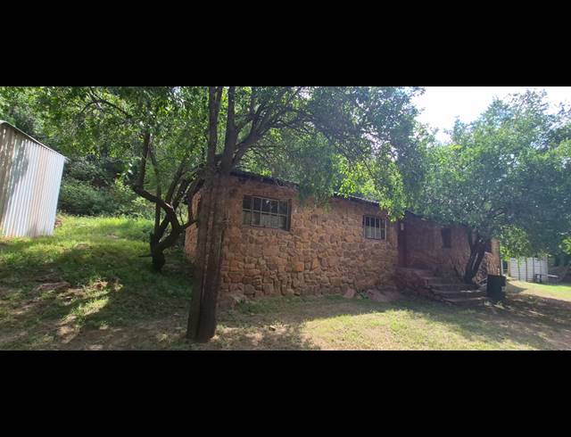 17.90HA FARM FOR SALE IN BRITS RURAL